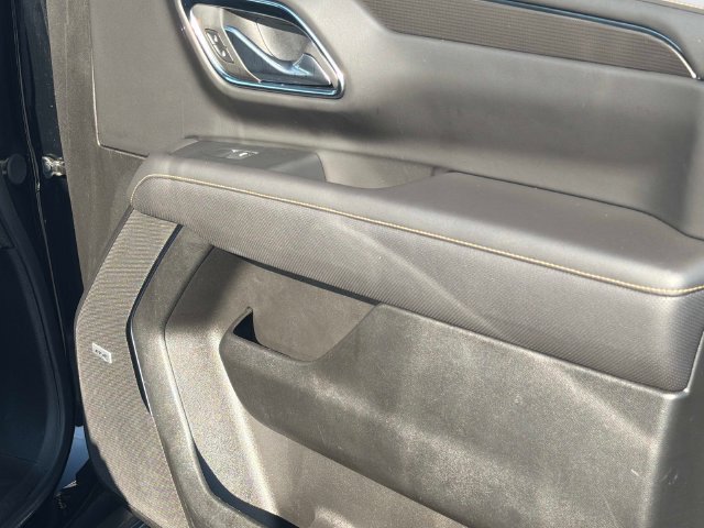 Used 2023 GMC Yukon AT4 w/ AT4 Premium Plus Package AWD/4WD image 23