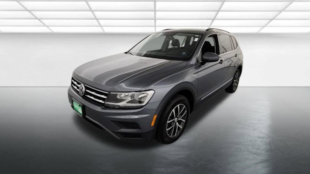 Used 2018 Volkswagen Tiguan SEL image 3