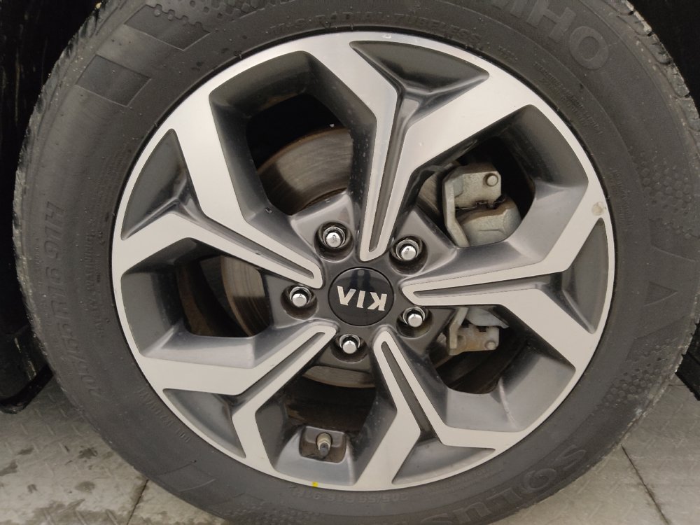 Used 2020 Kia Forte LXS FWD image 31