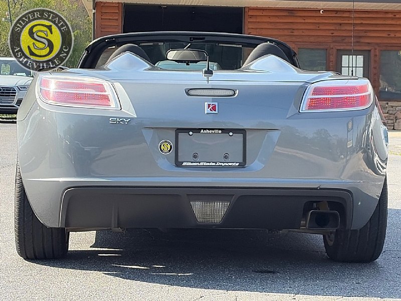 Used 2007 Saturn Sky RWD image 6