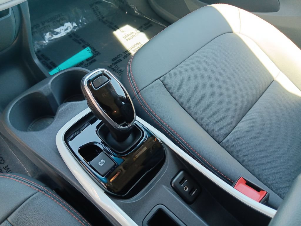 Used 2018 Chevrolet Bolt Premier w/ Driver Confidence II Package FWD image 23