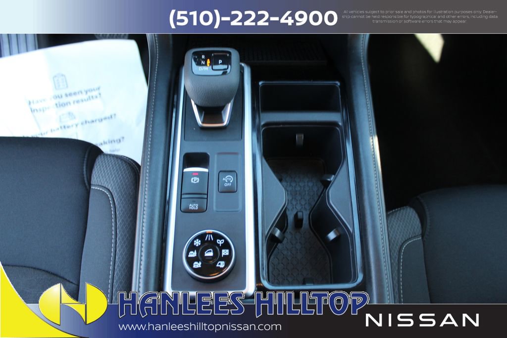 Used 2024 Nissan Pathfinder SV image 19