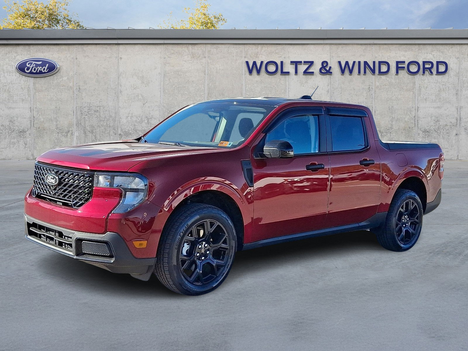 Used 2025 Ford Maverick XLT w/ Equipment Group 301A image 3