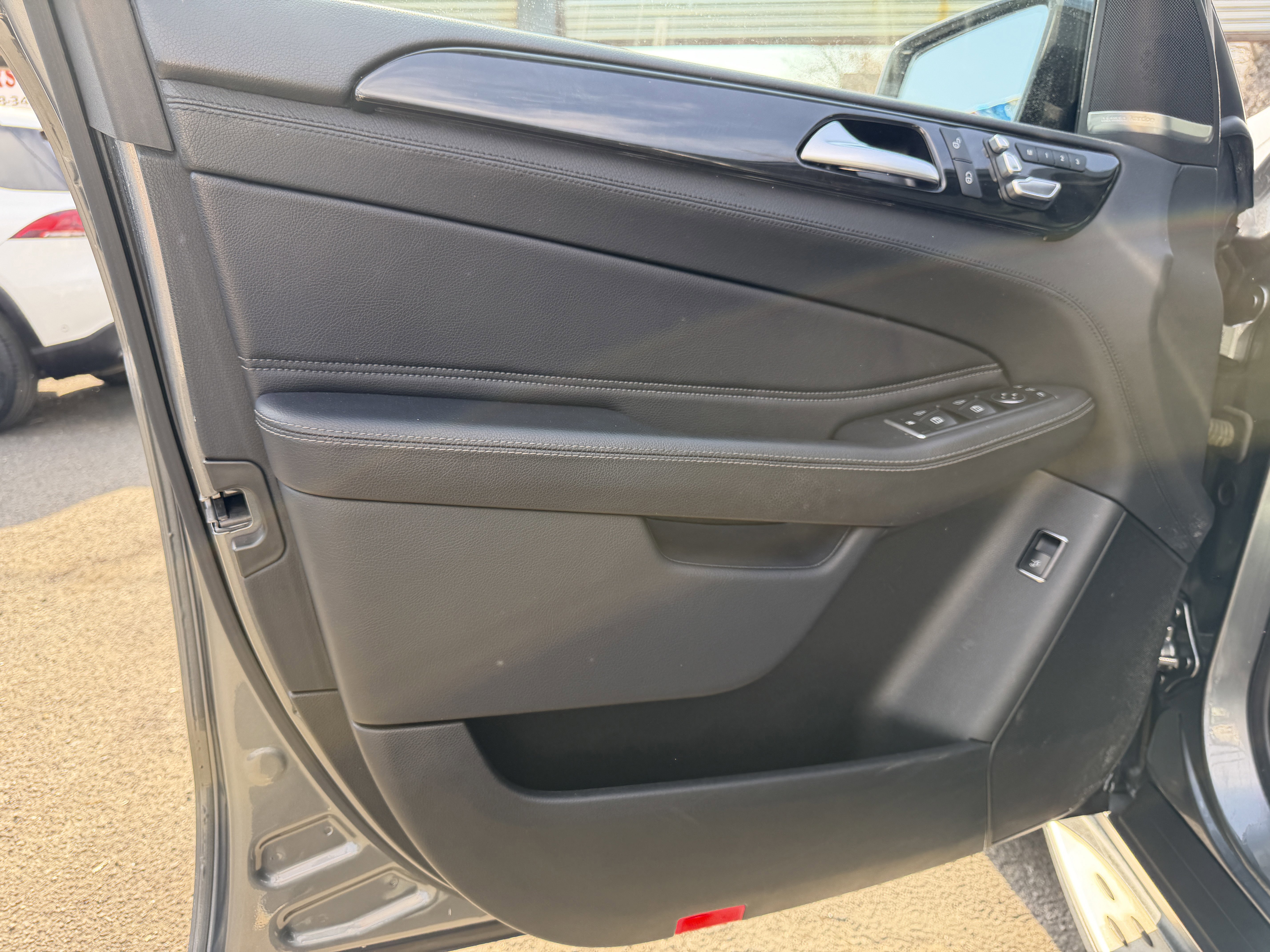 Used 2018 Mercedes-Benz GLE 43 AMG 4MATIC image 27