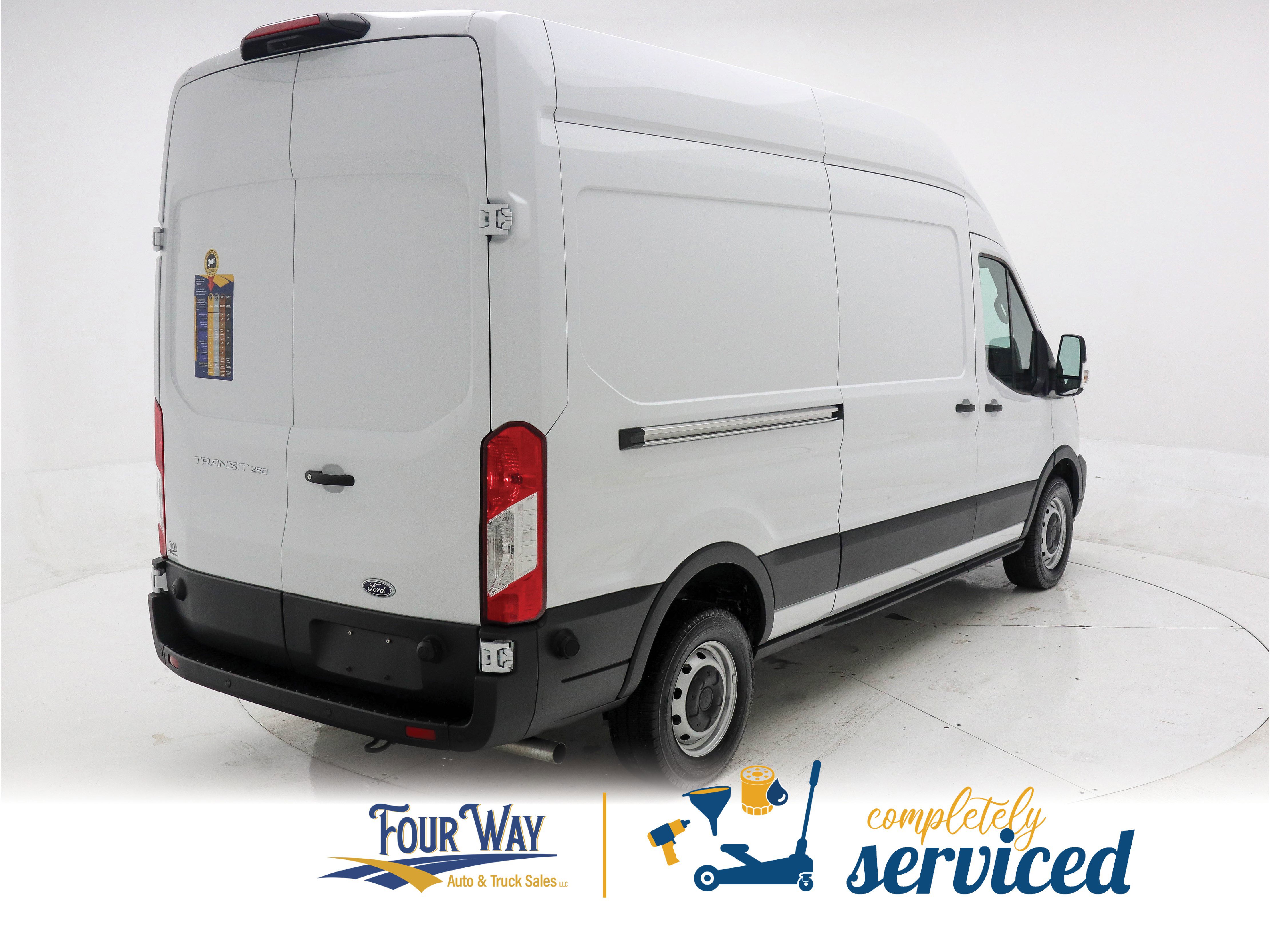 Used 2025 Ford Transit 250 148 High Roof image 4