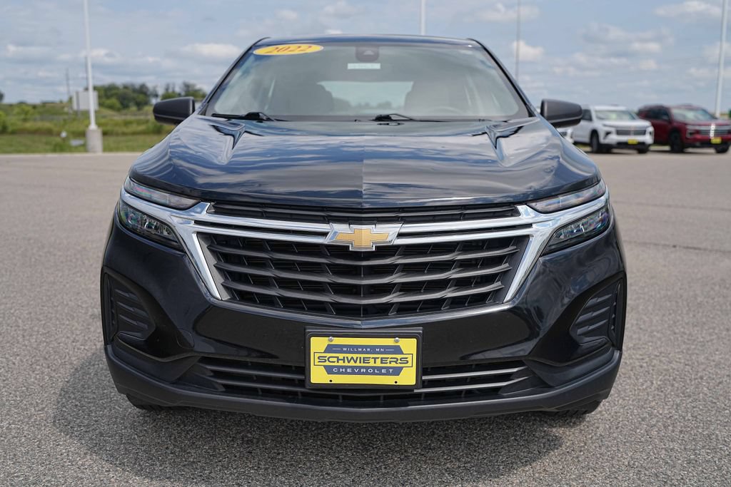 Used 2022 Chevrolet Equinox LS AWD/4WD image 2