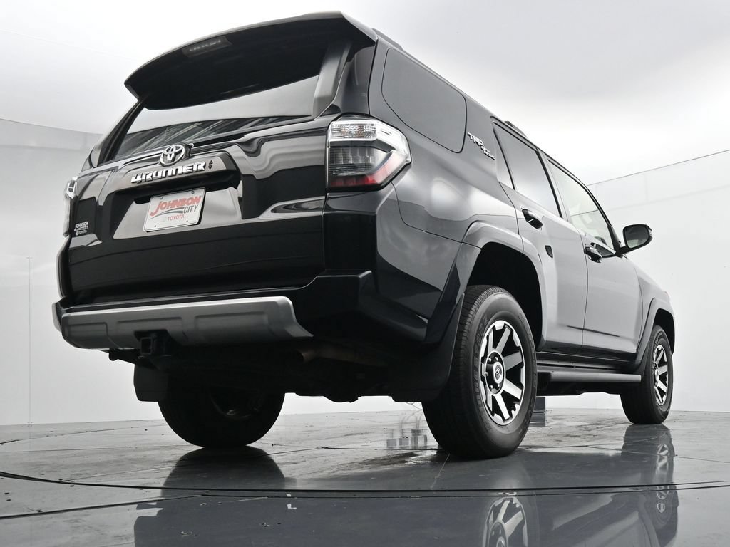 Used 2023 Toyota 4Runner TRD Off-Road Premium AWD/4WD image 41