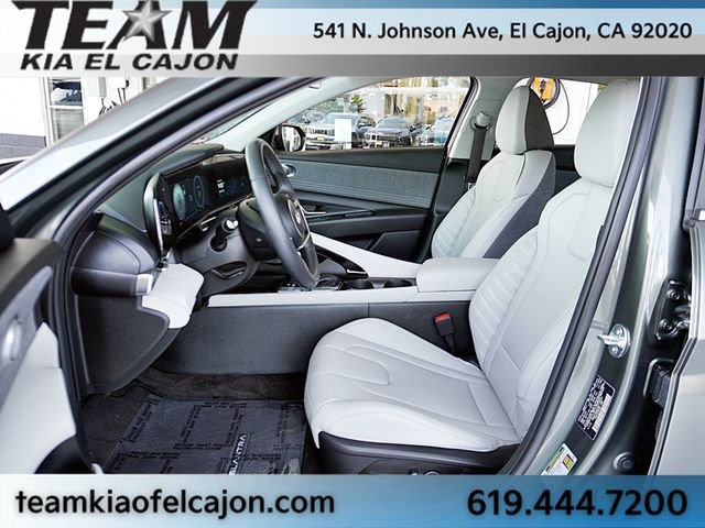 Used 2024 Hyundai Elantra Limited image 13