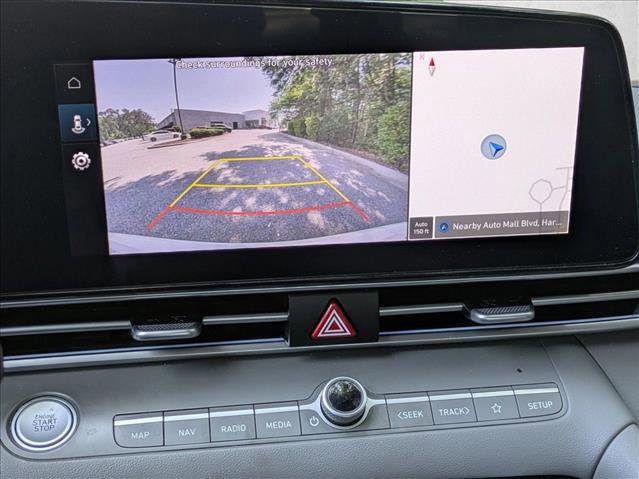 Used 2024 Hyundai Elantra SEL w/ Convenience Package FWD image 12