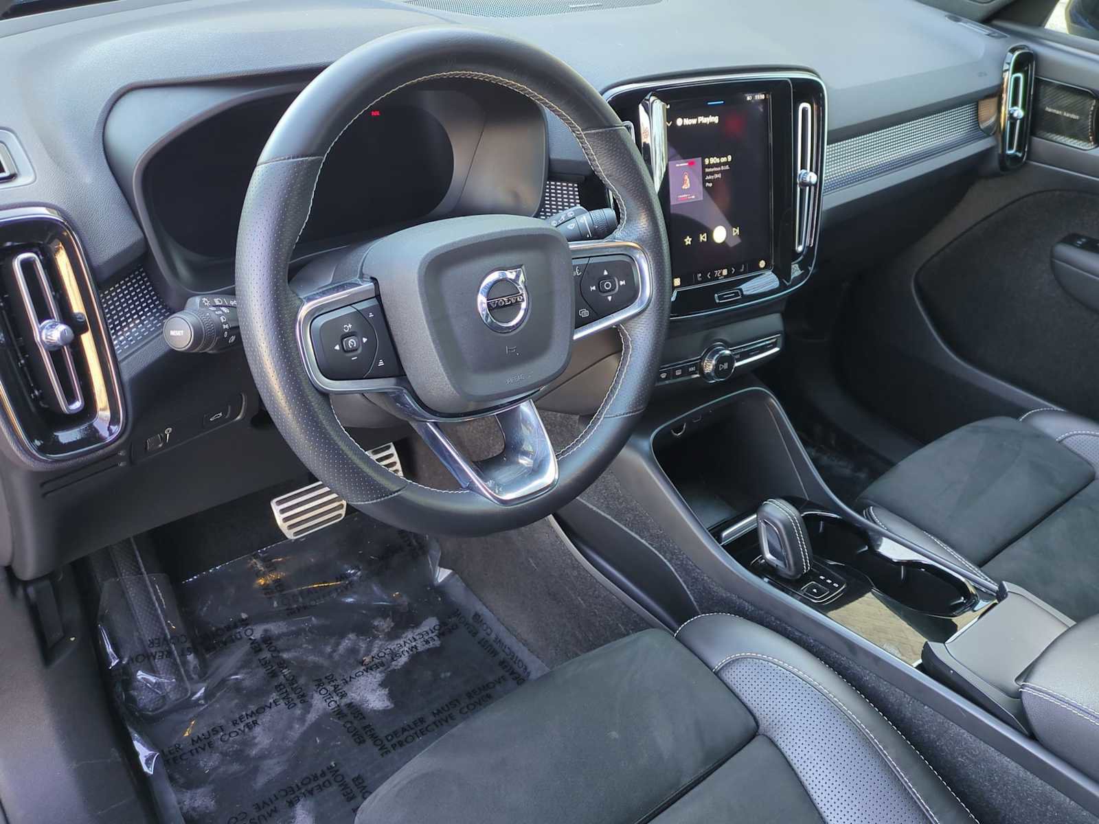 Used 2021 Volvo XC40 P8 Recharge w/ Advanced Package image 10