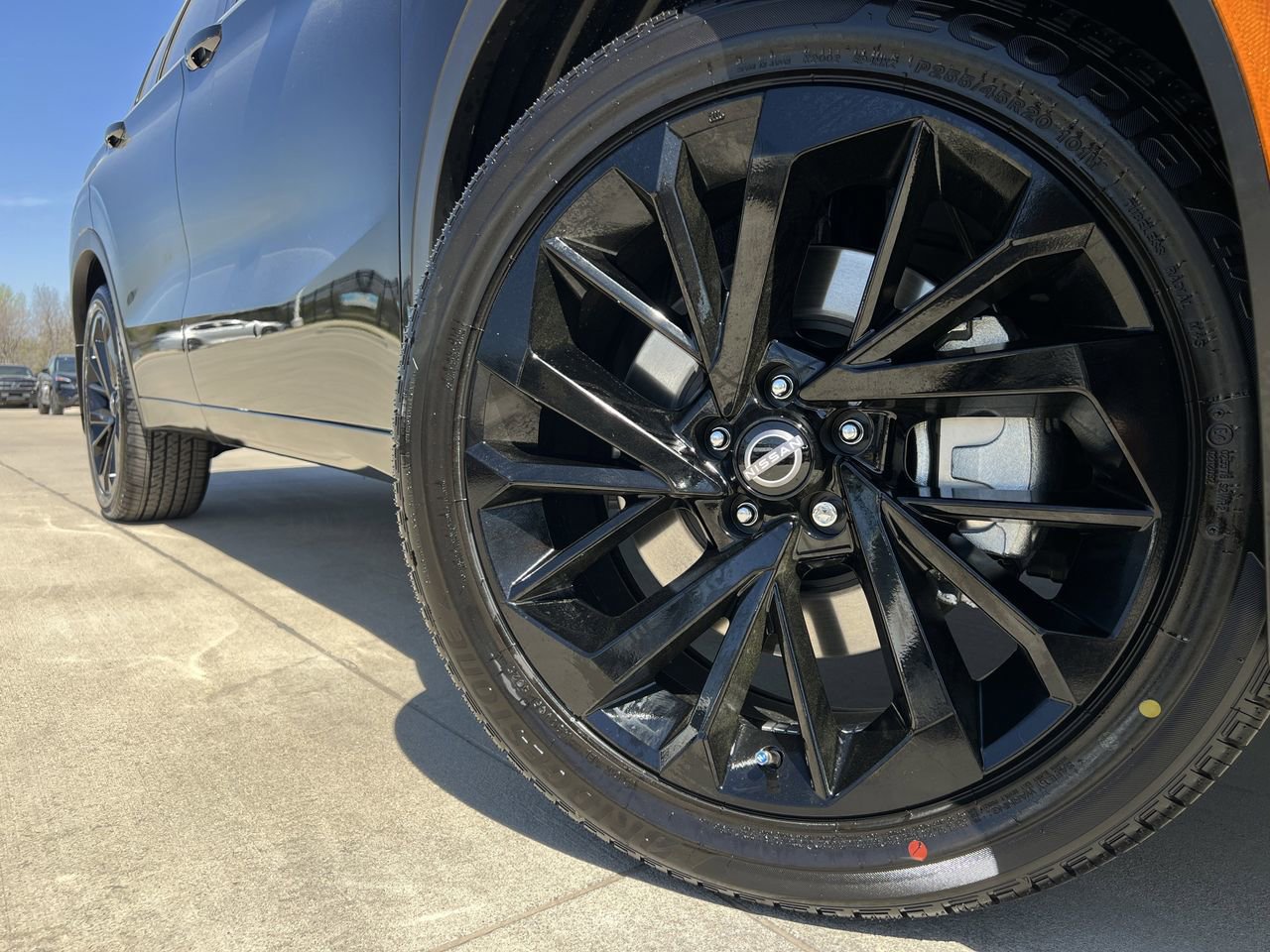 New 2026 Nissan Rogue Platinum image 9