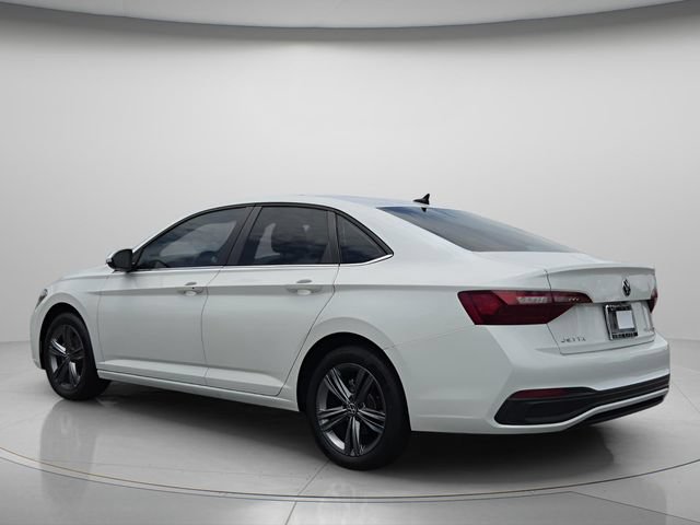 Used 2023 Volkswagen Jetta SE w/ Panoramic Sunroof Package FWD image 6