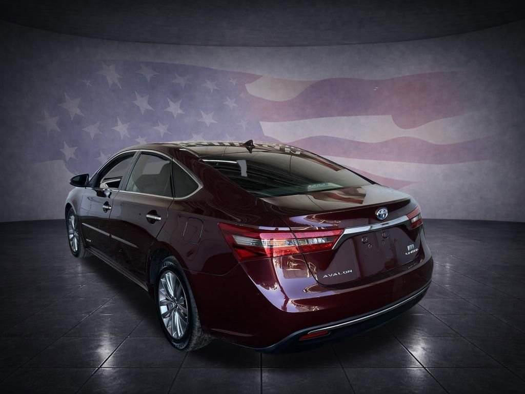 Used 2016 Toyota Avalon Limited image 3