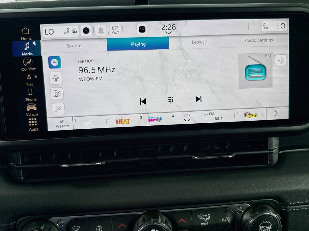 New 2027 Jeep Wrangler Unlimited Sahara AWD/4WD image 15