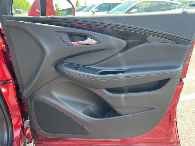 Used 2019 Buick Envision Essence FWD image 36