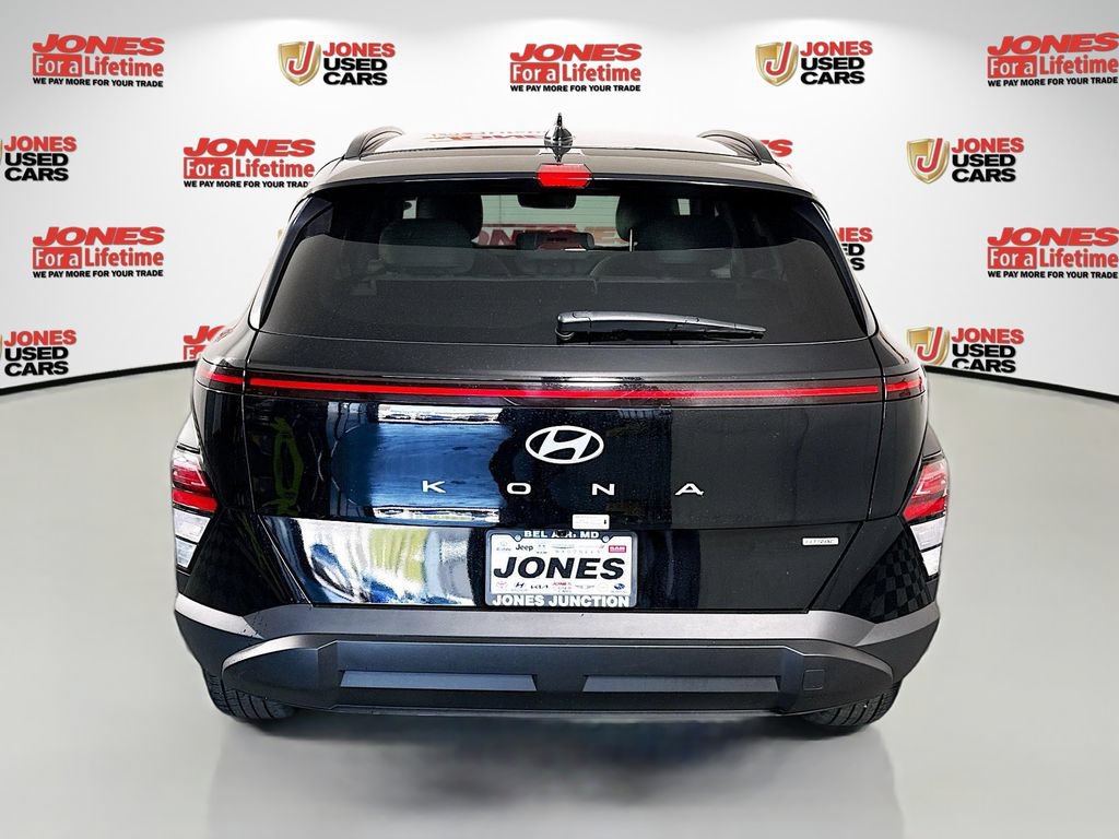 Certified 2025 Hyundai Kona SEL AWD/4WD image 15