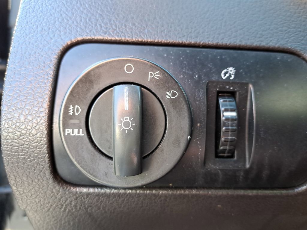 Used 2007 Ford Mustang Premium image 19