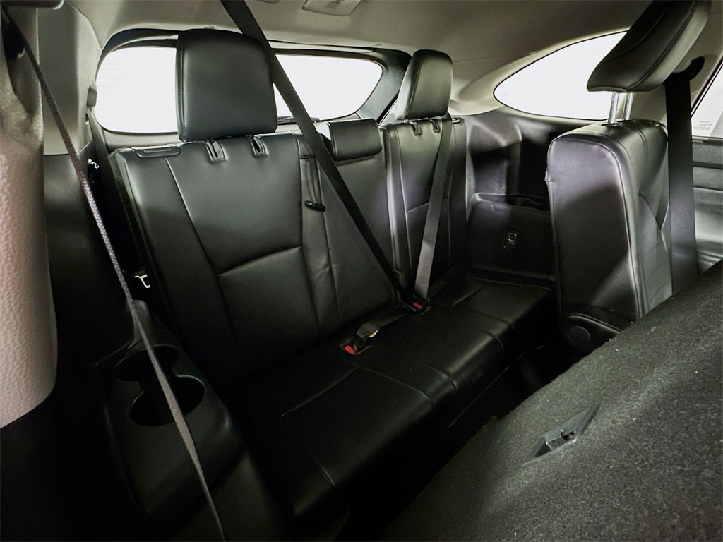 Used 2022 Toyota Highlander XLE image 14