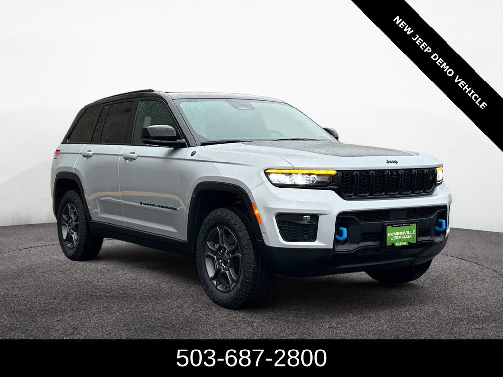Used 2024 Jeep Grand Cherokee Trailhawk w/ Advanced Protech Group II image 7