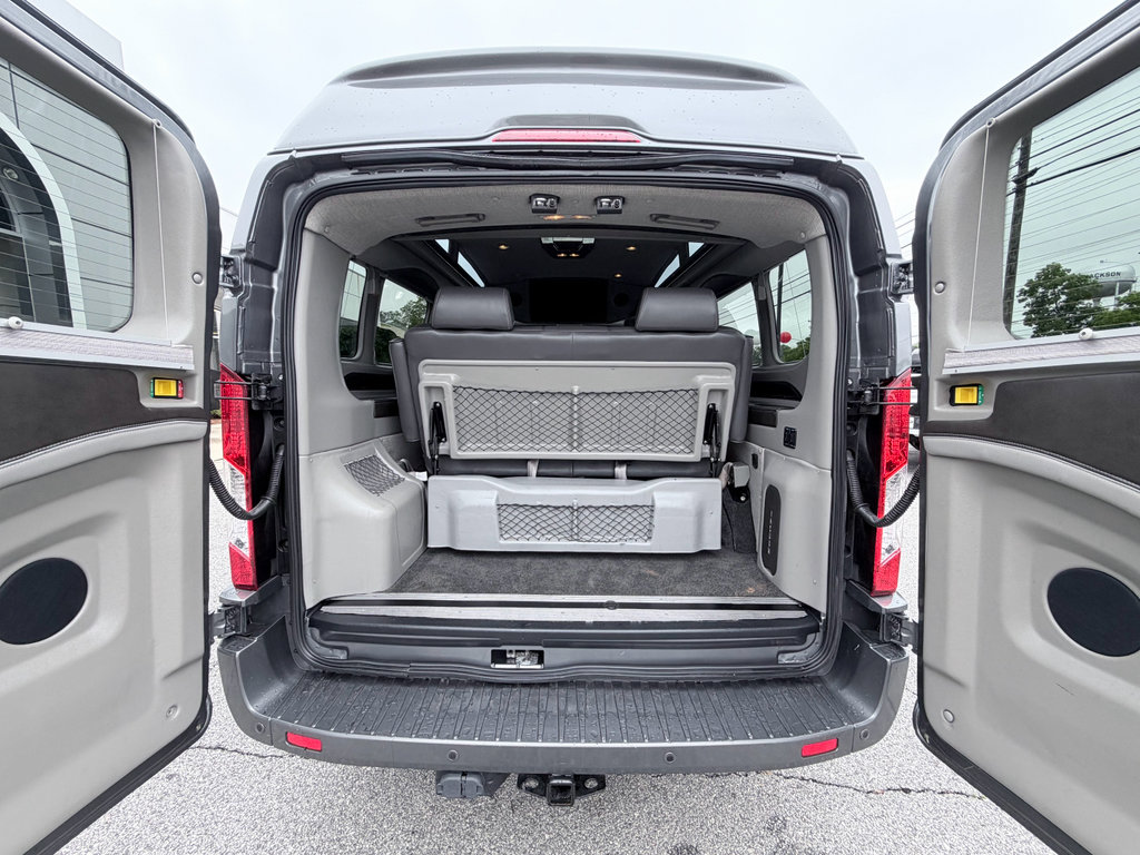 Used 2022 Ford Transit 150 Low Roof AWD image 7