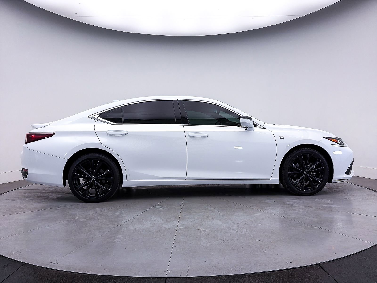 Used 2023 Lexus ES 300h F Sport w/ Accessory Package (Z2) FWD image 47