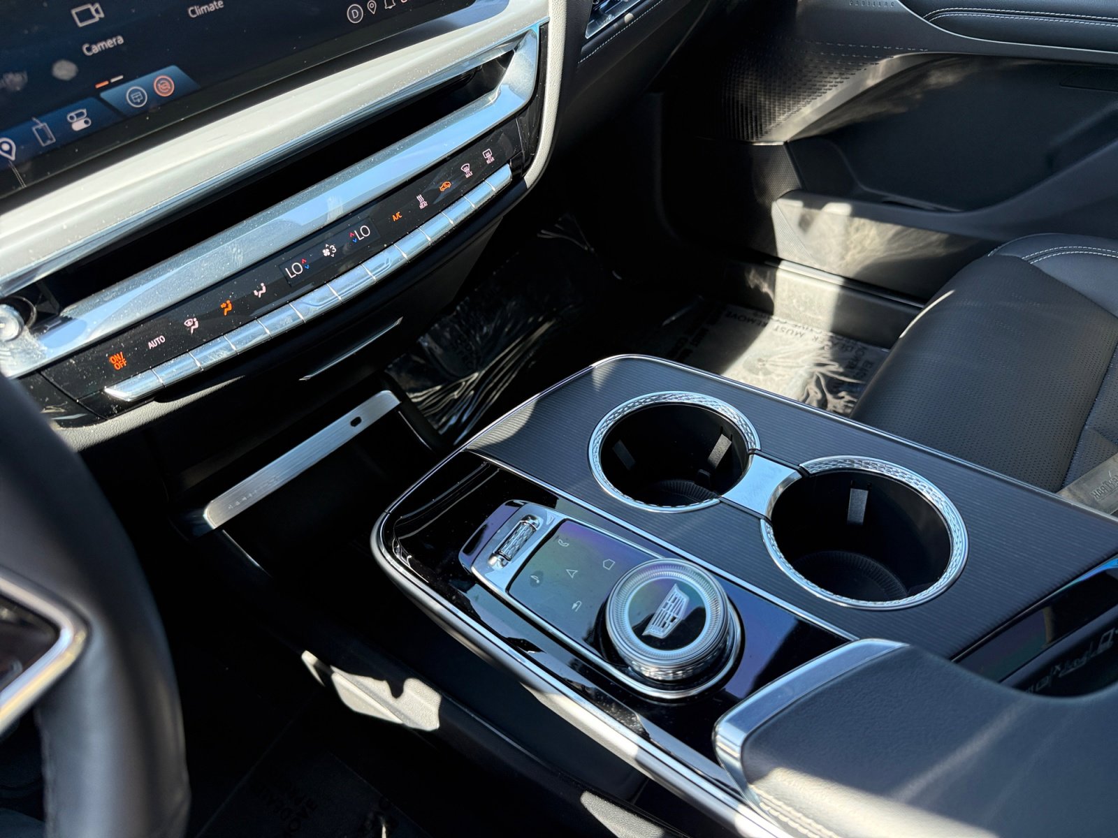 Used 2024 Cadillac Lyriq Luxury image 13