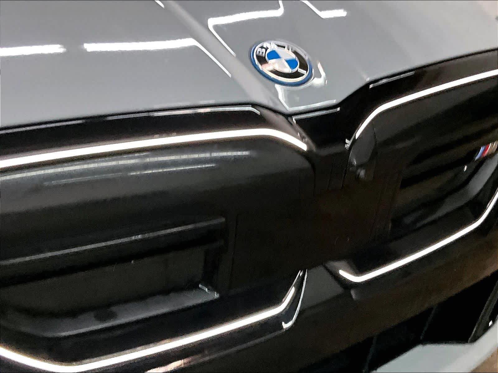 Used 2024 BMW i5 M60 w/ Premium Package AWD/4WD image 32