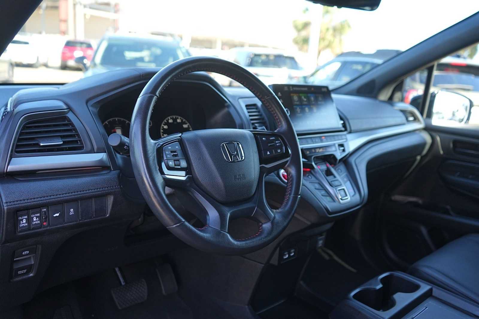 Certified 2025 Honda Odyssey Sport-L image 2
