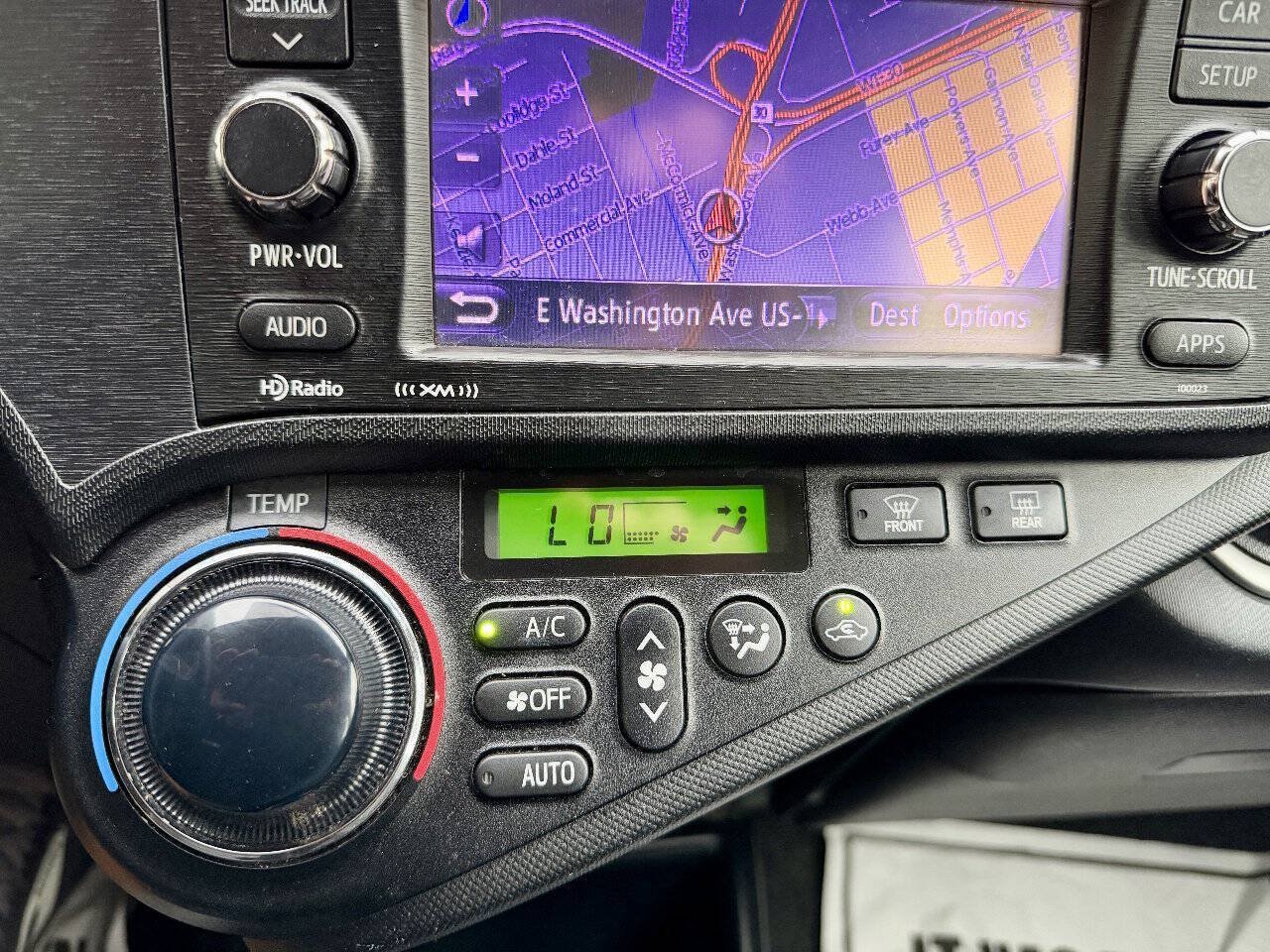 Used 2014 Toyota Prius C Four FWD image 44