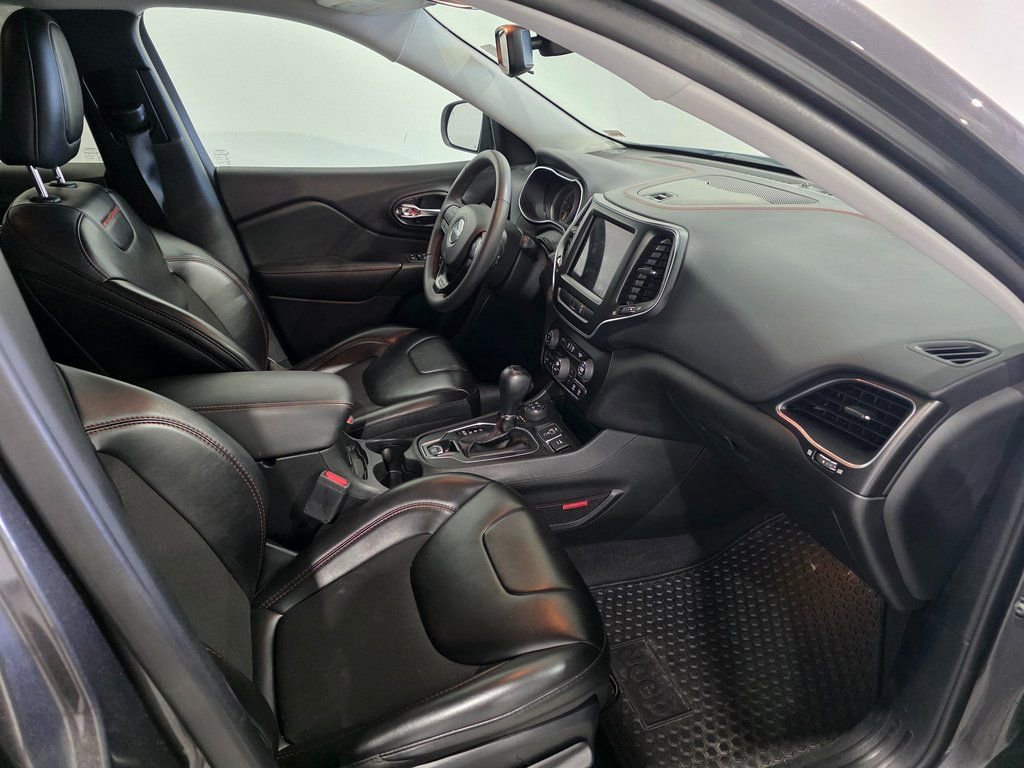 Used 2022 Jeep Cherokee Trailhawk w/ Trailer Tow Group image 25