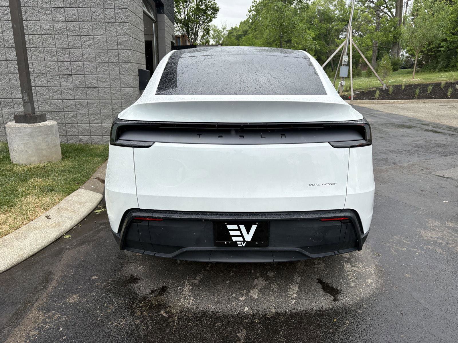 Used 2026 Tesla Model Y Long Range image 7