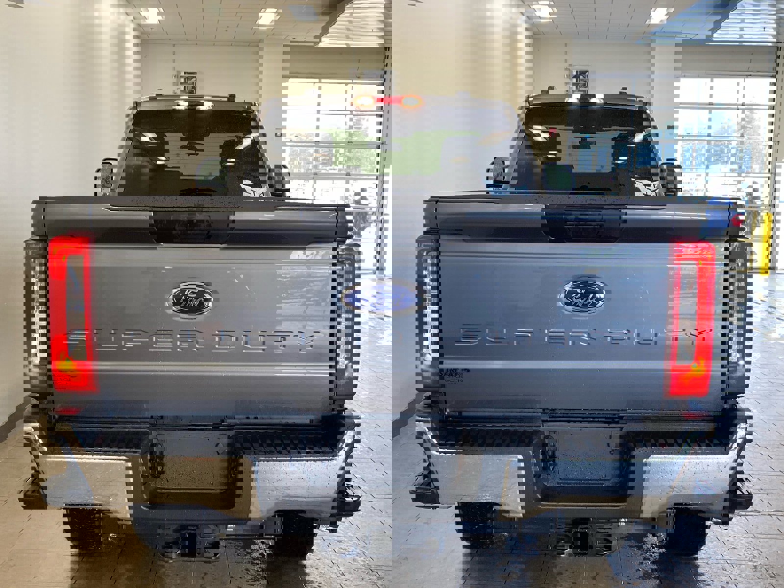 New 2025 Ford F350 XLT w/ FX4 Off-Road Package image 6