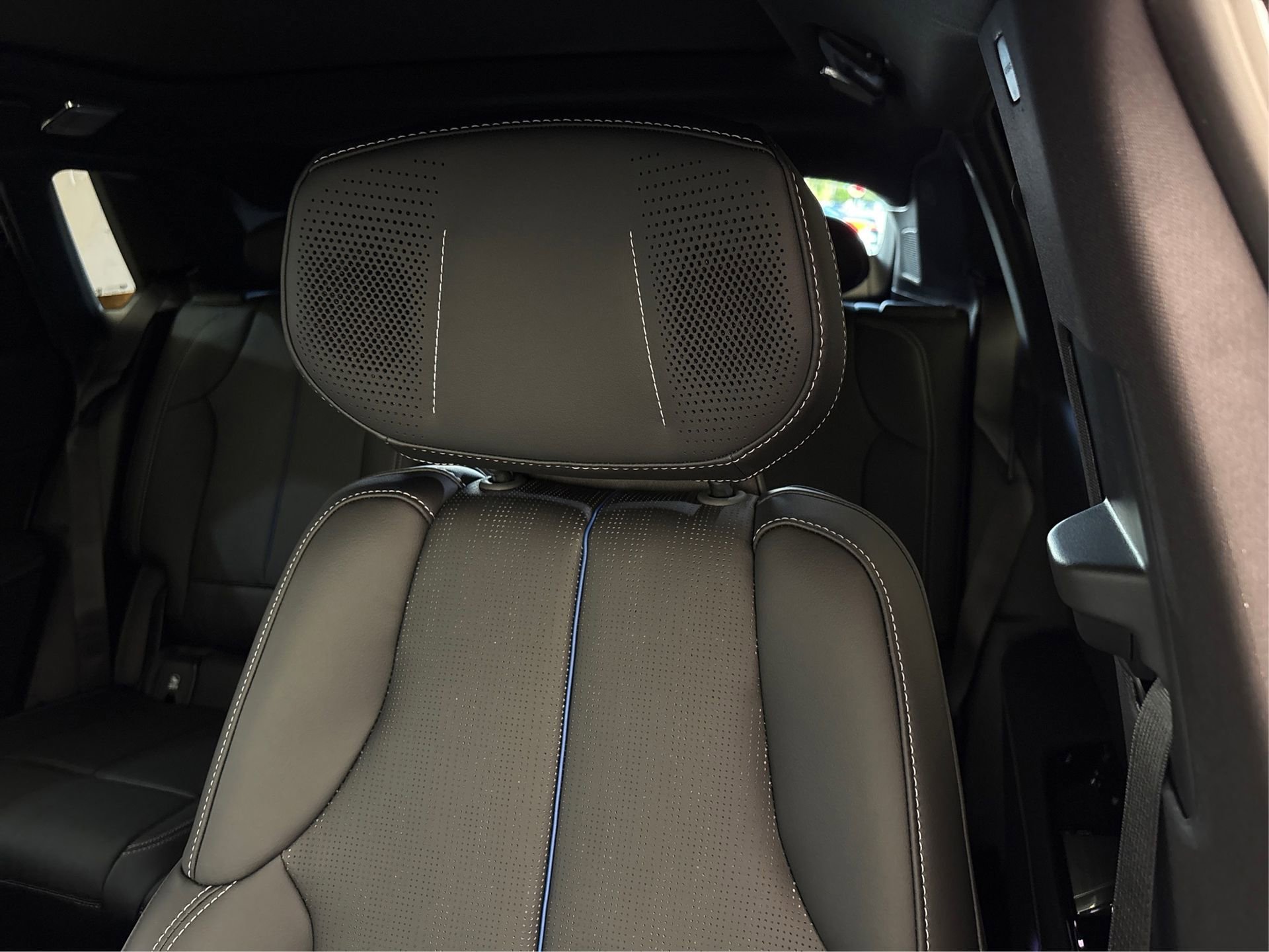 Used 2026 Cadillac Lyriq Premium Sport image 31