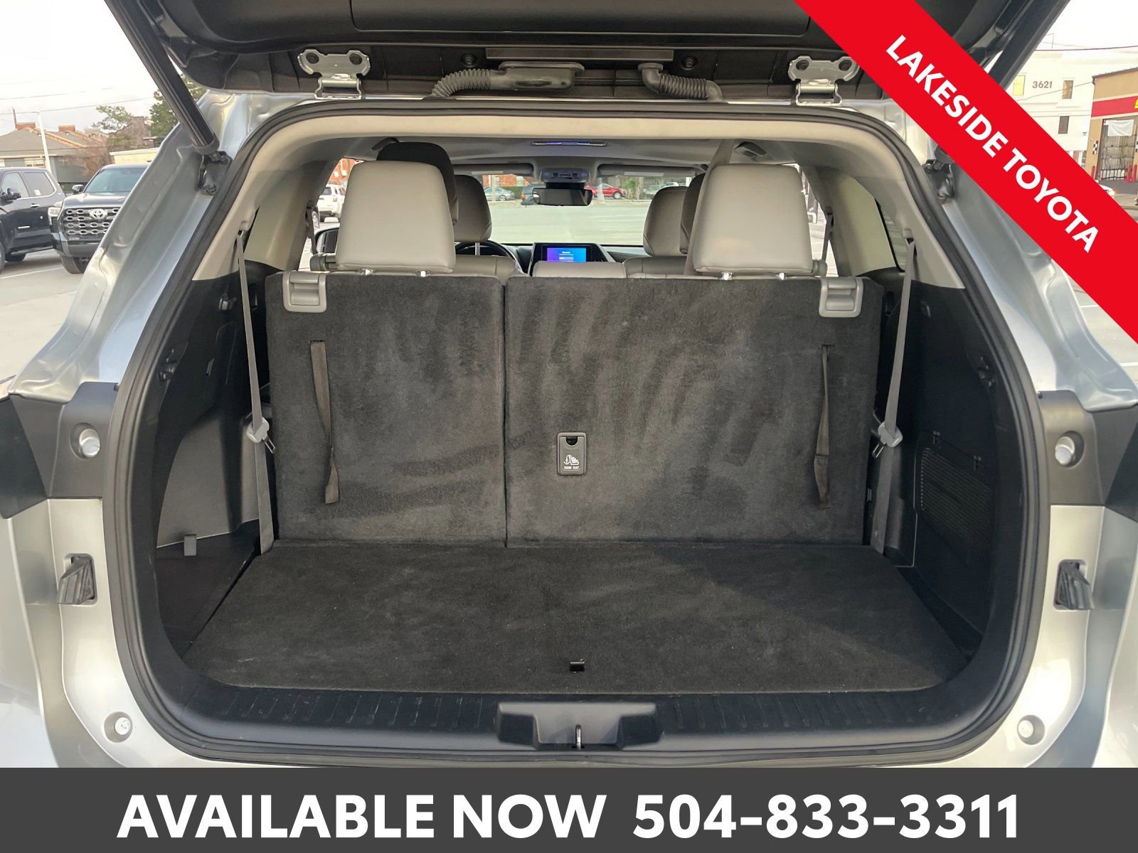 Used 2023 Toyota Highlander L image 14