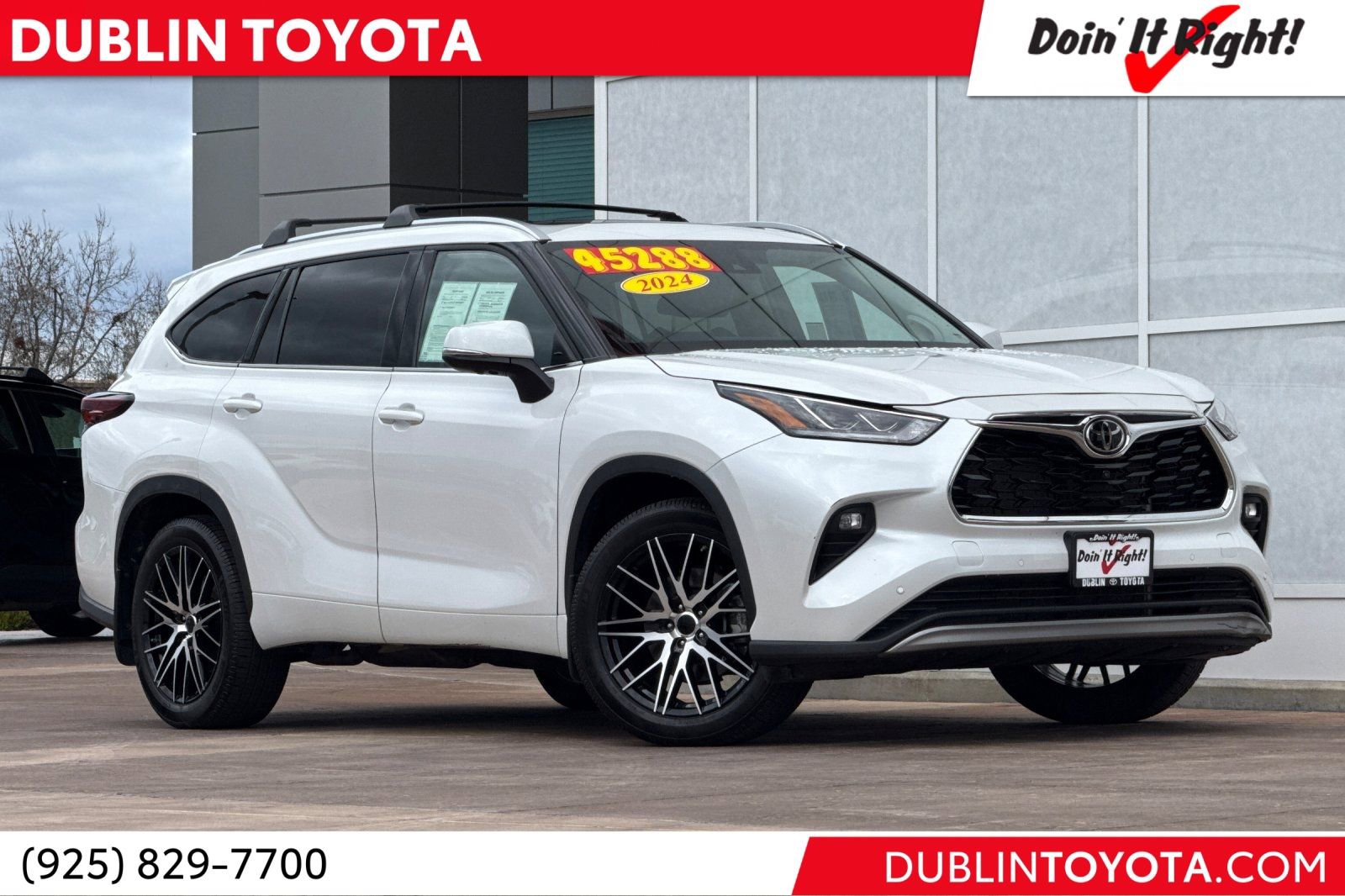 Used 2024 Toyota Highlander Platinum image 1