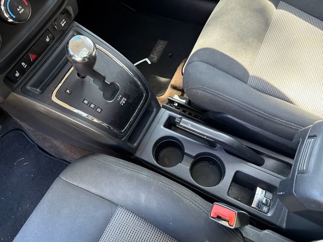 Used 2014 Jeep Patriot Latitude w/ Sun/Sound Group AWD/4WD image 22