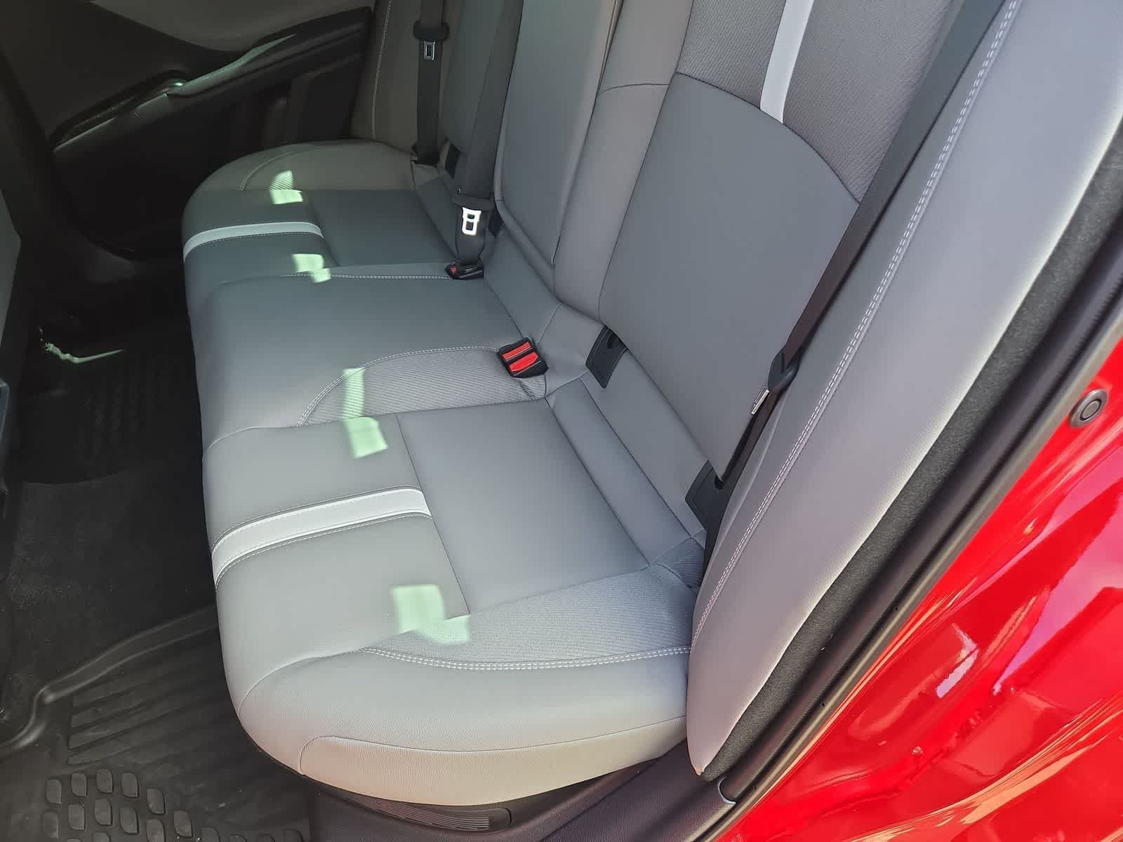 Used 2025 Toyota Camry SE w/ Convenience Package FWD image 19
