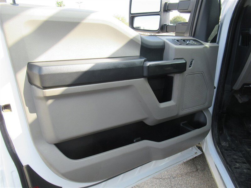Used 2022 Ford F250 XL w/ STX Appearance Package AWD/4WD image 10