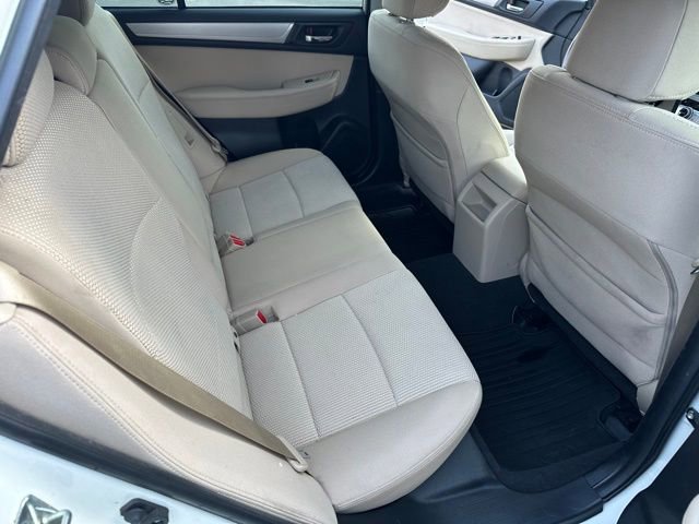 Used 2017 Subaru Outback 2.5i Premium image 12