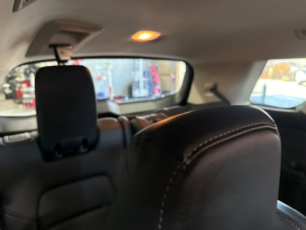 Used 2022 Nissan Pathfinder SL FWD image 24