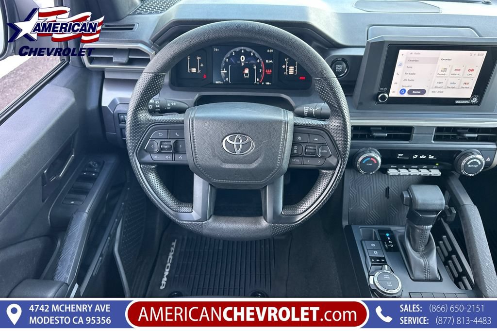 Used 2025 Toyota Tacoma SR5 AWD/4WD image 17