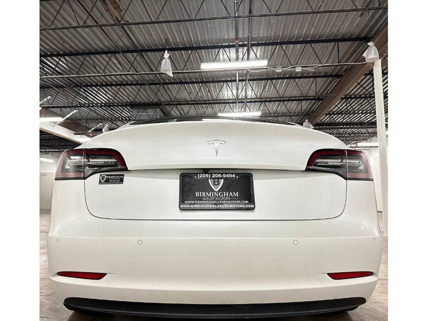 Used 2020 Tesla Model 3 Standard Range Plus image 13