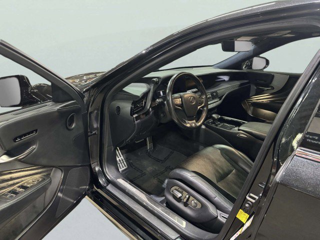 Used 2018 Lexus LS 500 F Sport w/ Accessory Package (Z1) image 15