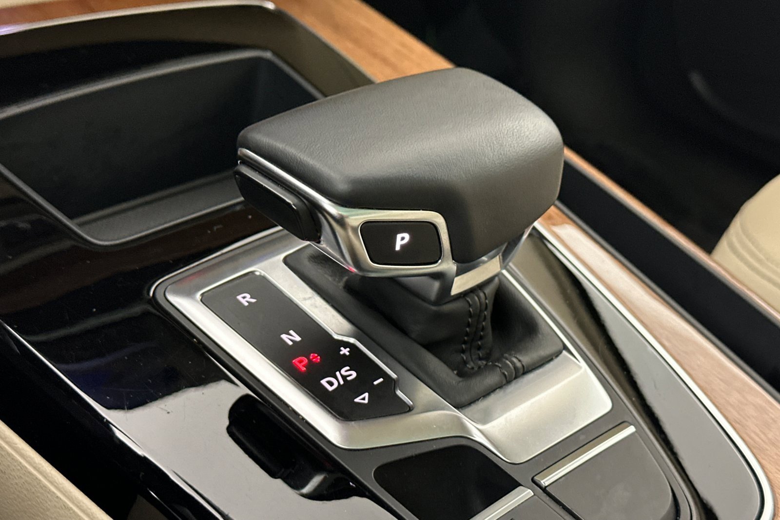 Used 2023 Audi Q5 2.0T Premium w/ Convenience Package image 20