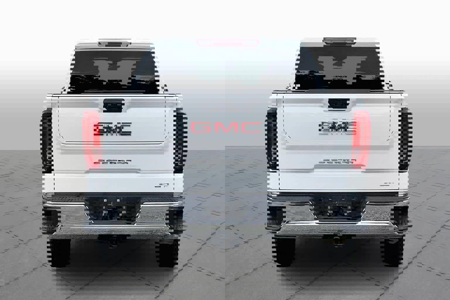 Used 2025 GMC Sierra 1500 SLT image 4