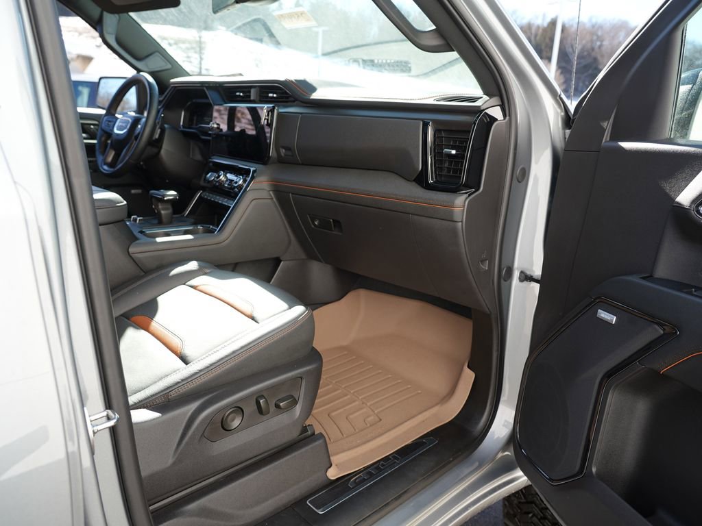 Used 2024 GMC Sierra 1500 AT4 w/ AT4 Premium Package image 35