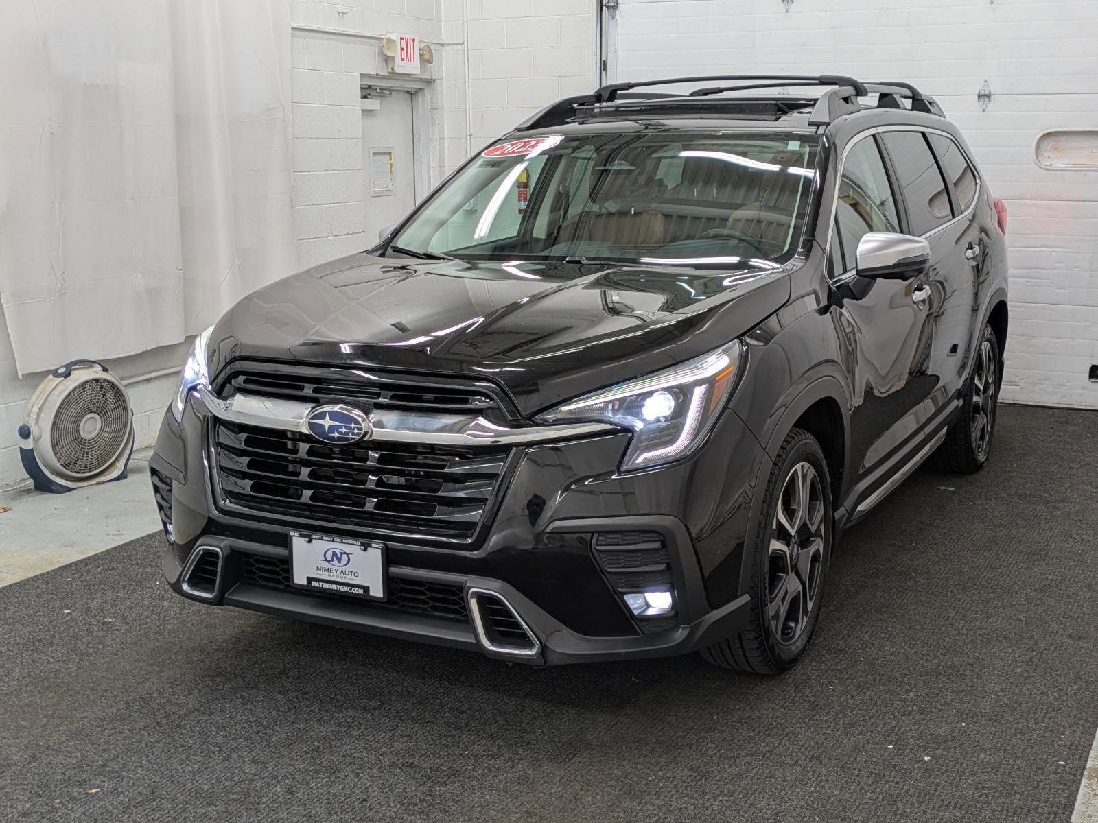 Used 2023 Subaru Ascent Touring image 23