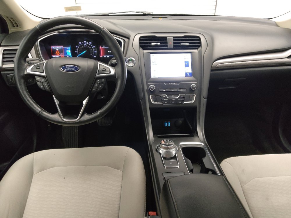Used 2020 Ford Fusion SE w/ Equipment Group 151A FWD image 22