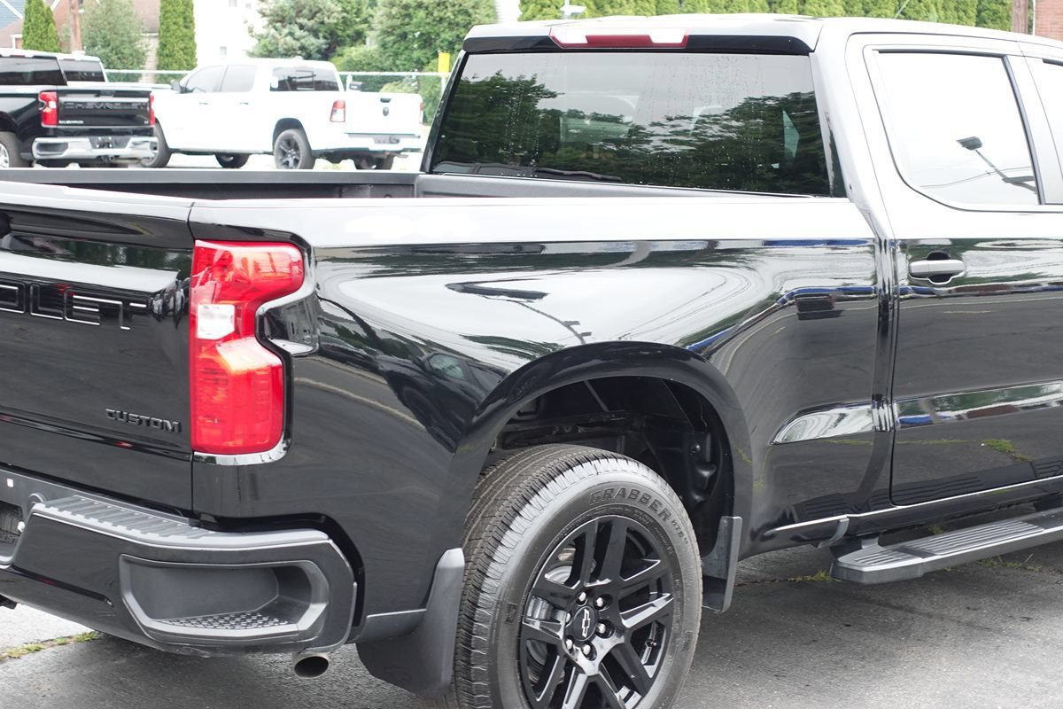 Used 2024 Chevrolet Silverado 1500 Custom AWD/4WD image 11