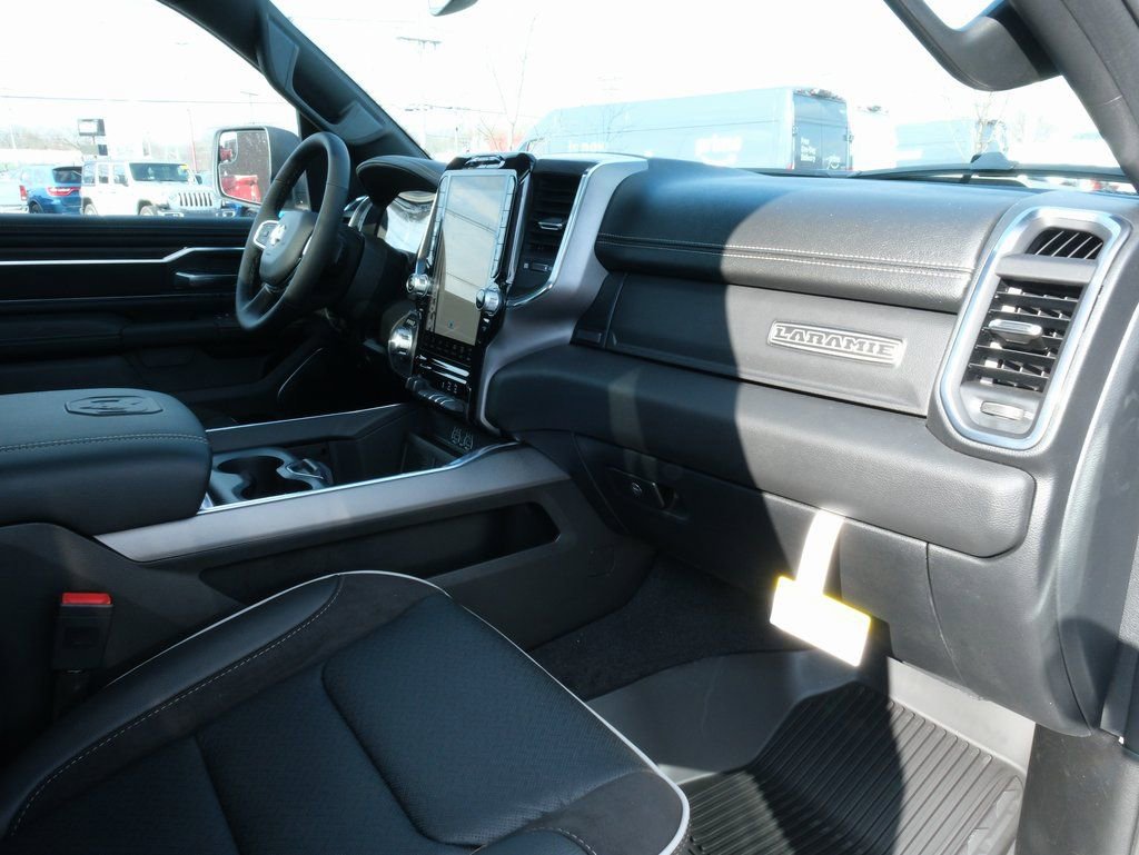 New 2026 RAM 1500 Laramie w/ Laramie Preferred Package AWD/4WD image 36
